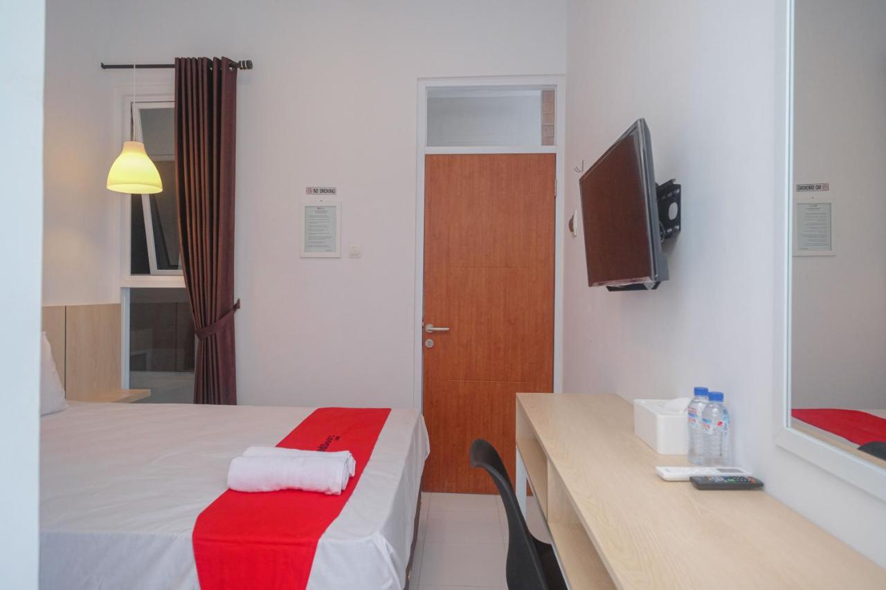Reddoorz Syariah @ Tlogosari Semarang Hotel Alastuwo Exterior foto