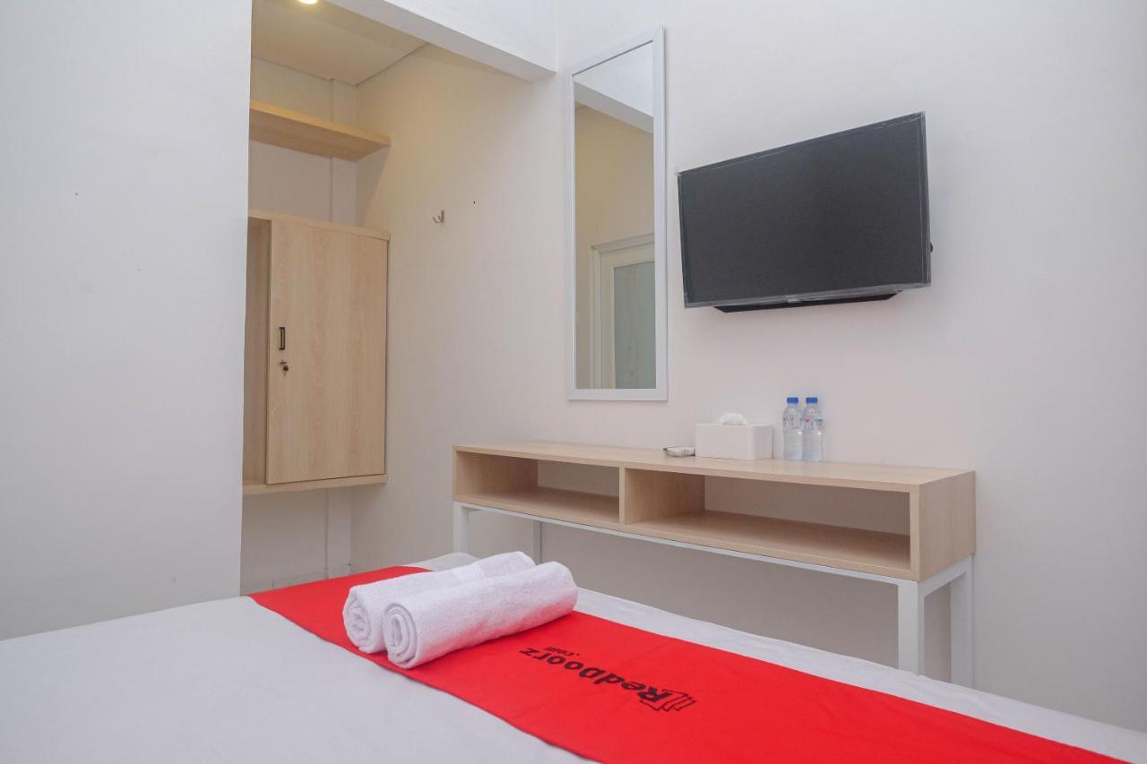 Reddoorz Syariah @ Tlogosari Semarang Hotel Alastuwo Exterior foto