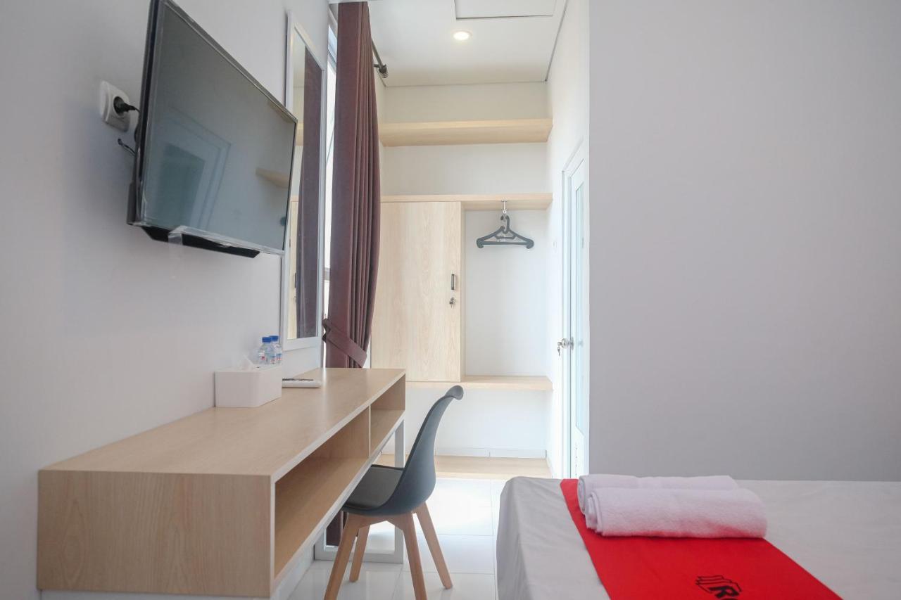Reddoorz Syariah @ Tlogosari Semarang Hotel Alastuwo Exterior foto