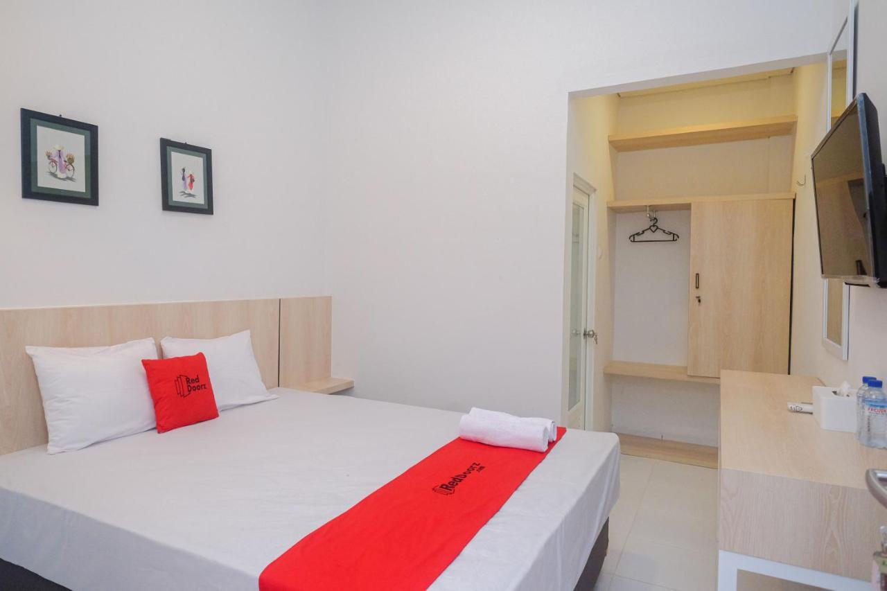 Reddoorz Syariah @ Tlogosari Semarang Hotel Alastuwo Exterior foto