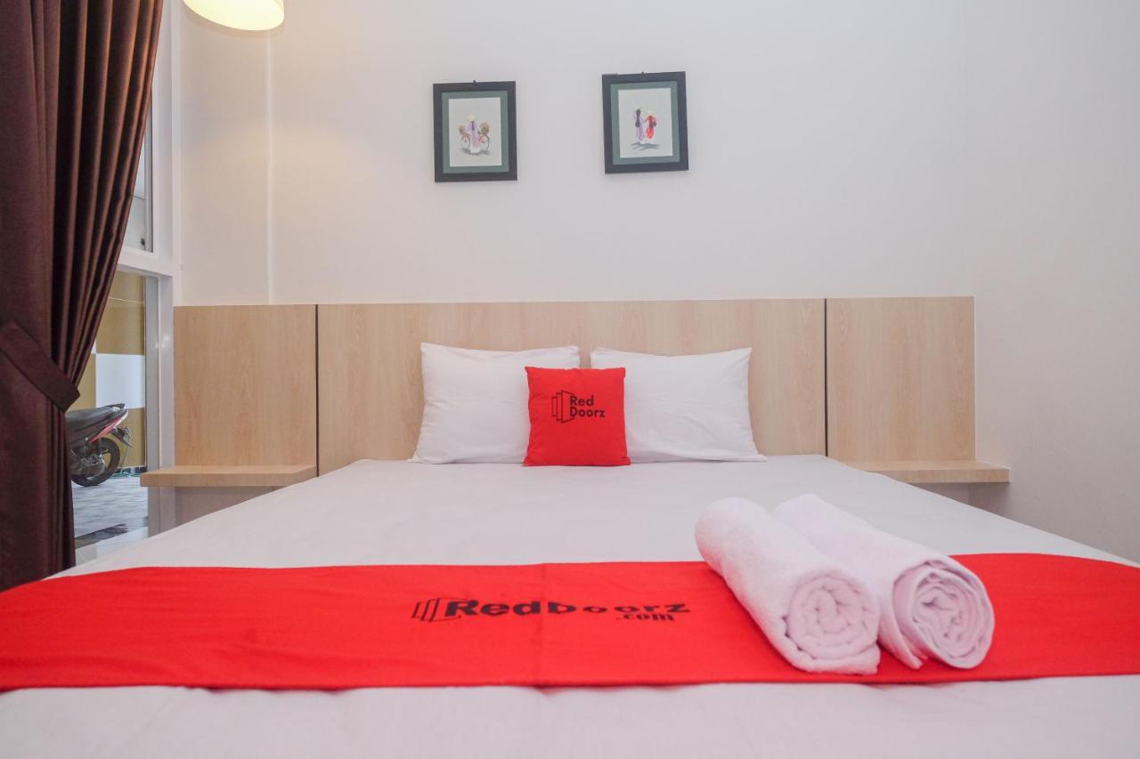 Reddoorz Syariah @ Tlogosari Semarang Hotel Alastuwo Exterior foto